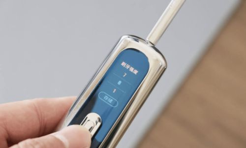 送禮首選明星青睞款 觸控電動牙刷，顏值與科技并存的護齒精品